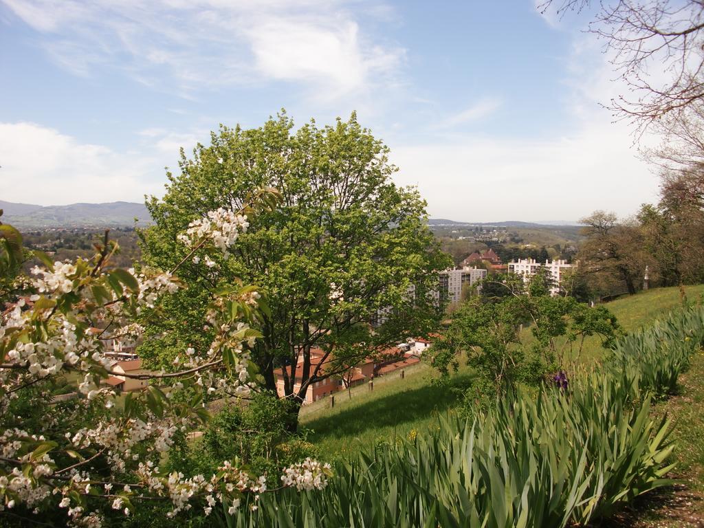 Domaine Lyon Saint Joseph Hotel Sainte Foy les Lyon Bagian luar foto