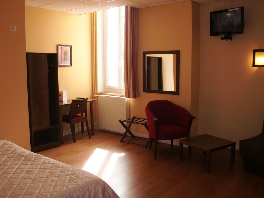 Domaine Lyon Saint Joseph Hotel Sainte Foy les Lyon Bagian luar foto